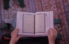 المجمع العلمي يحيي ليلة العاشر من المحرم بإقامة ختمة قرآنية في كربلاء