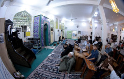 ضمن مشروع (المساجد حياة).. المجمع العلمي يحيي ذكرى شهادة الإمام العسكري (عليه السلام) في كربلاء