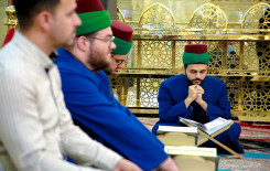 معهد القرآن الكريم والسادة الخدم يقيمان محفلًا تعليميًا في الصحن العباسيّ المطهّر