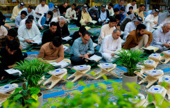 الصحن العباسي المطهر يشهد انطلاق فعاليات الختمة القرآنية الرمضانية المرتلة لعام 1443هـ