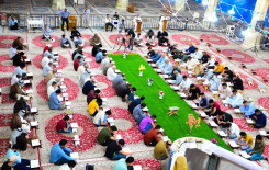 فرع بابل ومزار العلوية الشريفة يقيمان ختمة قرآنية رمضانية مرتلة بحضور جمع من المؤمنين