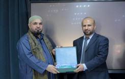 المَجمع العلمي ينظّم مسابقة بعنوان (حامل اللواء) لطلبة مساجد كربلاء