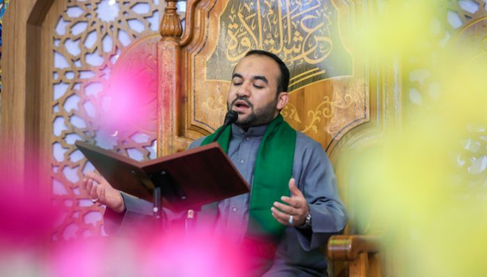 عرش التلاوة يحي مولد سيد الأوصياء (عليه السلام) وسط الصحن العباسي المطهر