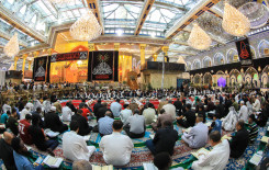 طلبة العلوم الدينية يشاركون في الختمة القرآنية المرتلة وسط الصحن العباسي المُطهّر