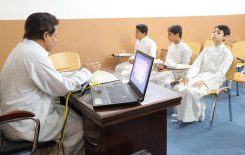 يعلن معهد القرآن الكريم / فرع النجف الأشرف عن إنطلاق مشروع أمير القرّاء الوطني المرحلة التمهيدية