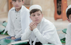 المَجمع العلمي يحتفي بتخرّج طلبة مشروع حامل اللواء القرآني