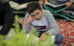 أصوات القراء تسافر بالجماهير صوب المعنى والتدبر في آيات الكتاب المبين