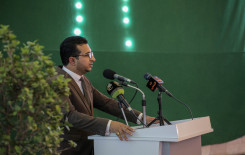 أصوات القراء تسافر بالجماهير صوب المعنى والتدبر في آيات الكتاب المبين