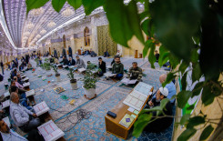 معهد القرآن الكريم يواصل إقامة الجلسة التعليمية في مقام الإمام الحجة (عج)