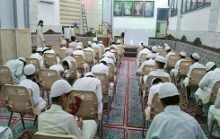 اختبارات تحريرية لطلبة مشروع الدورات القرآنية الصيفية في المثنى