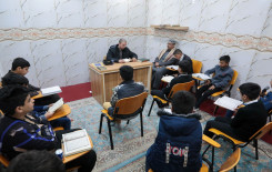 معهد القرآن الكريم يستثمر العطلة الربيعية بدروس مكثفة في حفظ كتاب الله العزيز