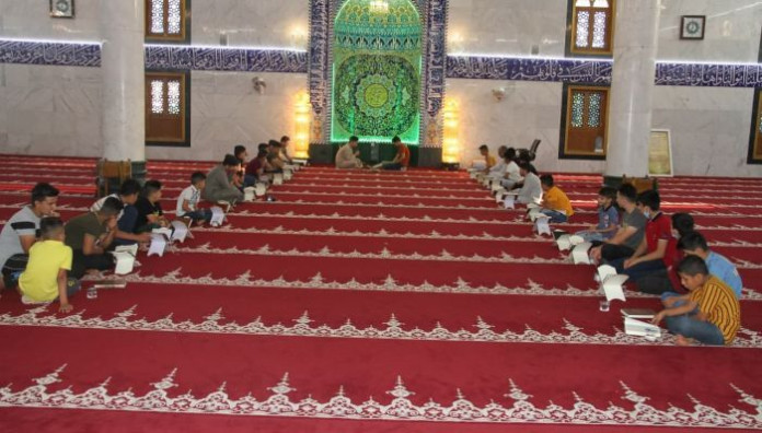 معهد القرآن الكريم فرع الهندية يقيم محفلًا للحفاظ من طلبته