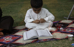 35 ختمة رمضانية توزعت في قضاء الهندية تجمع المؤمنين ليغترفوا من معين الكتاب العزيز