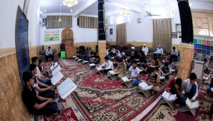 مدير معهد القرآن الكريم يحضر عددًا من الختمات القرآنية في قضاء الهندية