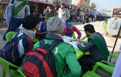 مراكز لتعليم القراءة الصحيحة للصلاة يقوم بنشرها معهدُ القرآن الكريم على طرق زائري الأربعين..