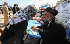 فرع الهندية يقدم خدماته القرآنية لألاف الزائرين القاصدين كربلاء