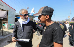 فرع الهندية يقدم خدماته القرآنية لألاف الزائرين القاصدين كربلاء