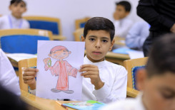 المَجمَع العلميّ يشرك طلبة الدورات الصيفية في فقرة تعلم الرسم