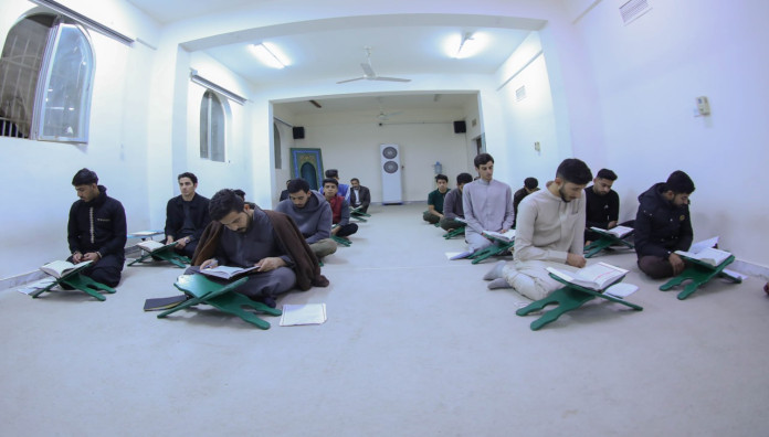 ضمن المشروع القرآني في الجامعات .. المَجمَع العلميّ ينظم دورة لطلبة جامعة كربلاء