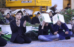 المجمع العلمي يحيي ليلة القدر الأولى في مقام الإمام المهدي (عجل الله فرجه)