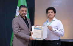 المجمّع العلمي يُكرّم الطلبة الأوائل في المسابقة القرآنية لتربية كربلاء