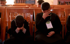 المَجمَع العلميّ يقيم مجلس عزاء تزامنًا مع شهادة الإمام الكاظم عليه السلام