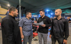 معلمو مشروع تعليم القراءة الصحيحة يواصلون تقديم الخدمات القرآنية للزائرين