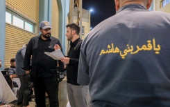 معلمو مشروع تعليم القراءة الصحيحة يواصلون تقديم الخدمات القرآنية للزائرين