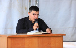 ضمن نشاطاته المتنوعة.. المَجمَع العلميّ ينظّم محفلاً قرآنيًا للزائرين في قضاء الهندية