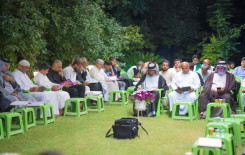 المَجمَع العلميّ يواصلُ إقامةَ مشروعه (بَرّوا أمواتَكم بالقرآن) في قضاء الهندية