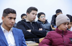 مدير معهد القرآن الكريم يكرّم الطلبة الفائزين بمسابقة وارث الأنبياء للمبدعين