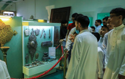 أساتذة الحفظ في قضاء الشامية ينظّمون زيارة دينية لطلبتهم ويطّلعون على مهارات الحفظ لدى طلبة كربلاء