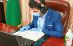 أكثر من (60) حافظاً يواصلون دروسهم عبر التعليم الالكتروني في النجف الاشرف