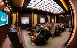 السيد الأمين العام للعتبة العباسية المقدسة ونائبه يتفقدان عددًا من برامج المعهد القرآنية