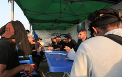 إقبال كبير يشهده مشروع تعليم القراءة الصحيحة للزائرين