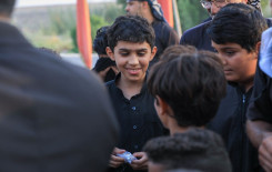 إقبال كبير يشهده مشروع تعليم القراءة الصحيحة للزائرين