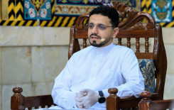 مضامين قرآنية وفقرات متنوعة ومسابقة فرقية تشاهدونها في (مائدة الثقلين)