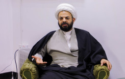 مدير معهد القرآن الكريم يُكرم عددًا من أساتذة مشروع حفظ الكتاب العزيز في كربلاء المقدسة