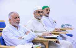 طلبة دورات الساقي يعاودون دروسهم القرآنية في كربلاء