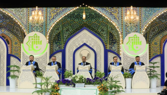 أساتذة الجامعات العراقية يشاركون ضمن فعاليات الختمة القرآنية في الصّحن العبّاسيّ المُطهّر