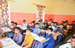 معهد القرآن الكريم فرع بابل يكرم عددًا من طلبة مدارس تربية بابل ضمن جدول النشاطات الإرشادية.