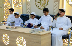 حناجر طلاب المعهد تصدح بآيات الله حفظًا في مقام الإمام المهدي (عج)