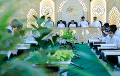 حناجر طلاب المعهد تصدح بآيات الله حفظًا في مقام الإمام المهدي (عج)