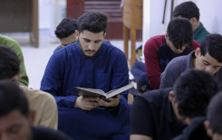 المجمع العلمي يقيم ختمة رمضانية لطلبة الأقسام الداخلية في جامعة كربلاء