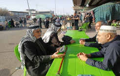 محطات تعليم القراءة الصحيحة للزائرين تنتشر على المحاور المؤدية صوب الإمام موسى بن جعفر (عليه السلام)