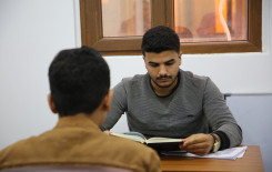 طلبة مشروع حفظ القرآن الكريم يواصلون دروسهم اليومية على وفق آلية تعليم متطورة