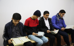 طلبة مشروع حفظ القرآن الكريم يواصلون دروسهم اليومية على وفق آلية تعليم متطورة