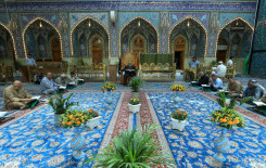 وحدة التلاوة وشعبة السادة الخدم يقيمان ختمة تعليمية في الصحن العباسي المطهر