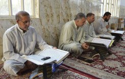 الختمات القرآنية الرمضانية المرتلة تزين مجالس قضاء الهندية في كربلاء