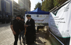 معهد القرآن الكريم يقيم مشروع تعليم القراءة الصحيحة للزائرين في ذكرى استشهاد الإمام الكاظم (عليه السلام)